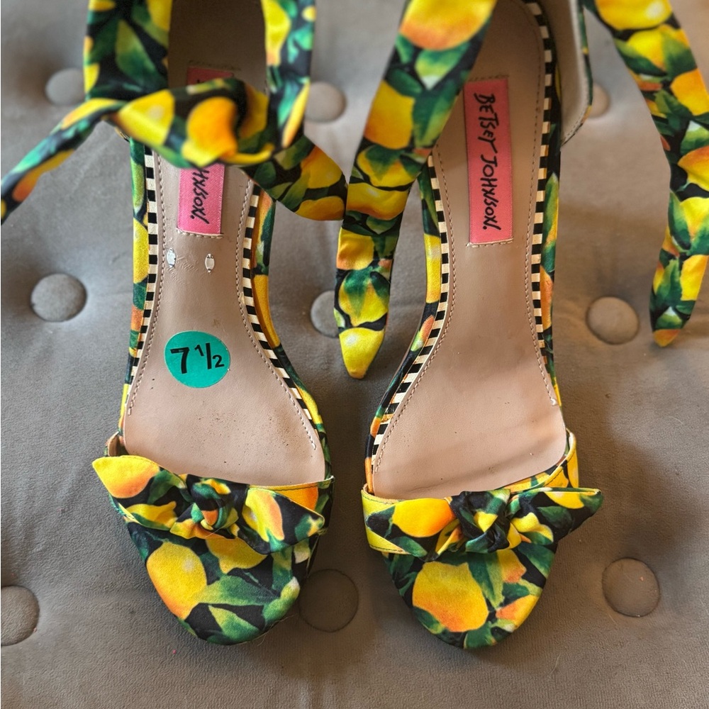 Betsey Johnson Lemon Print Women's Shoes
